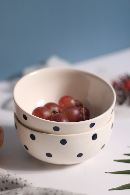 Blue polka bowl with grapes 