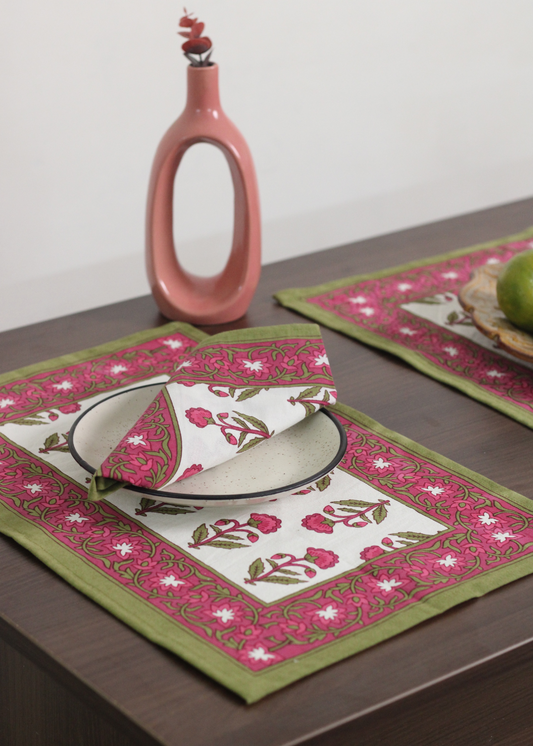 Pink Motif Table Mat & Napkin