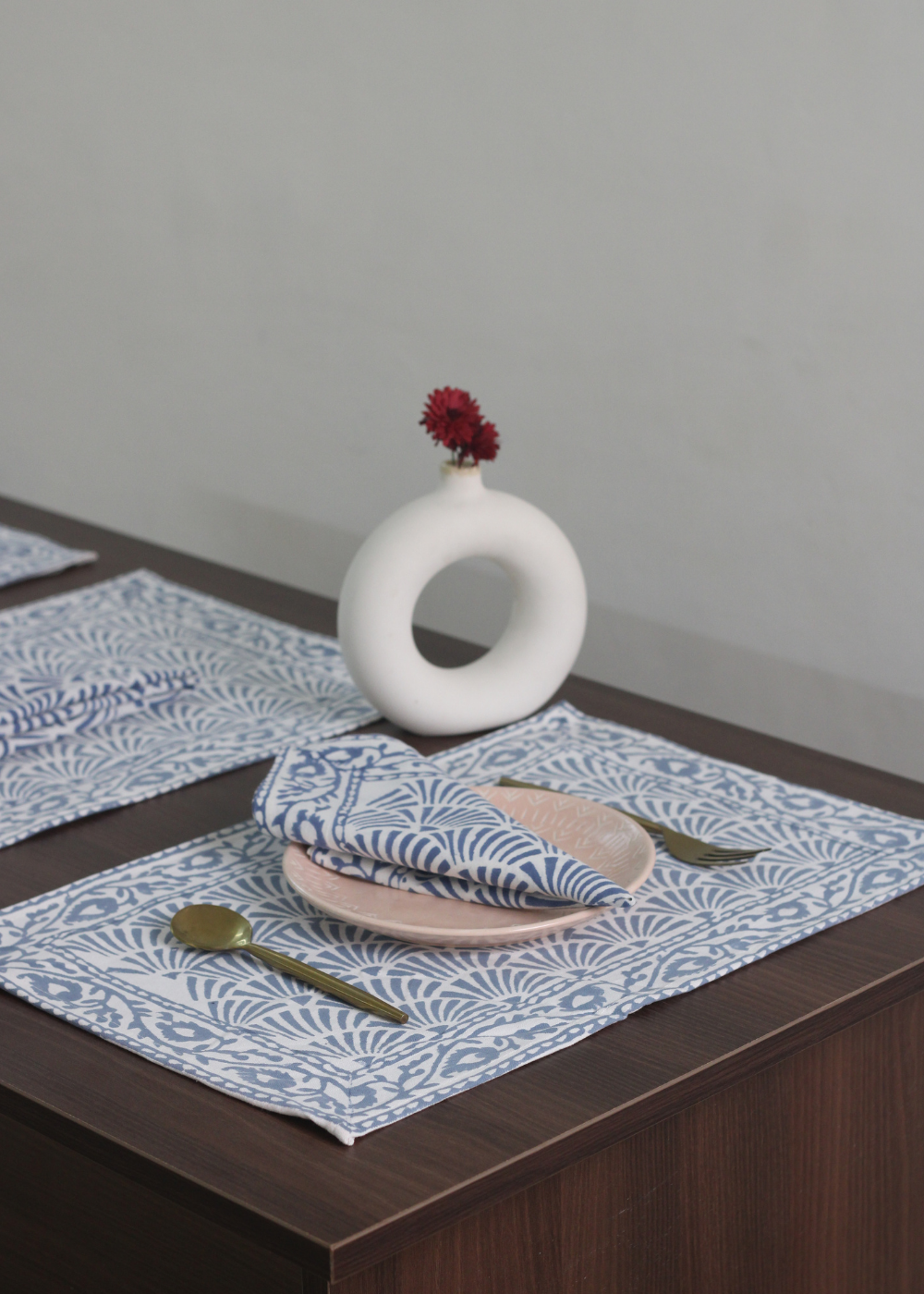 Blue chevron block print table mat & napkin
