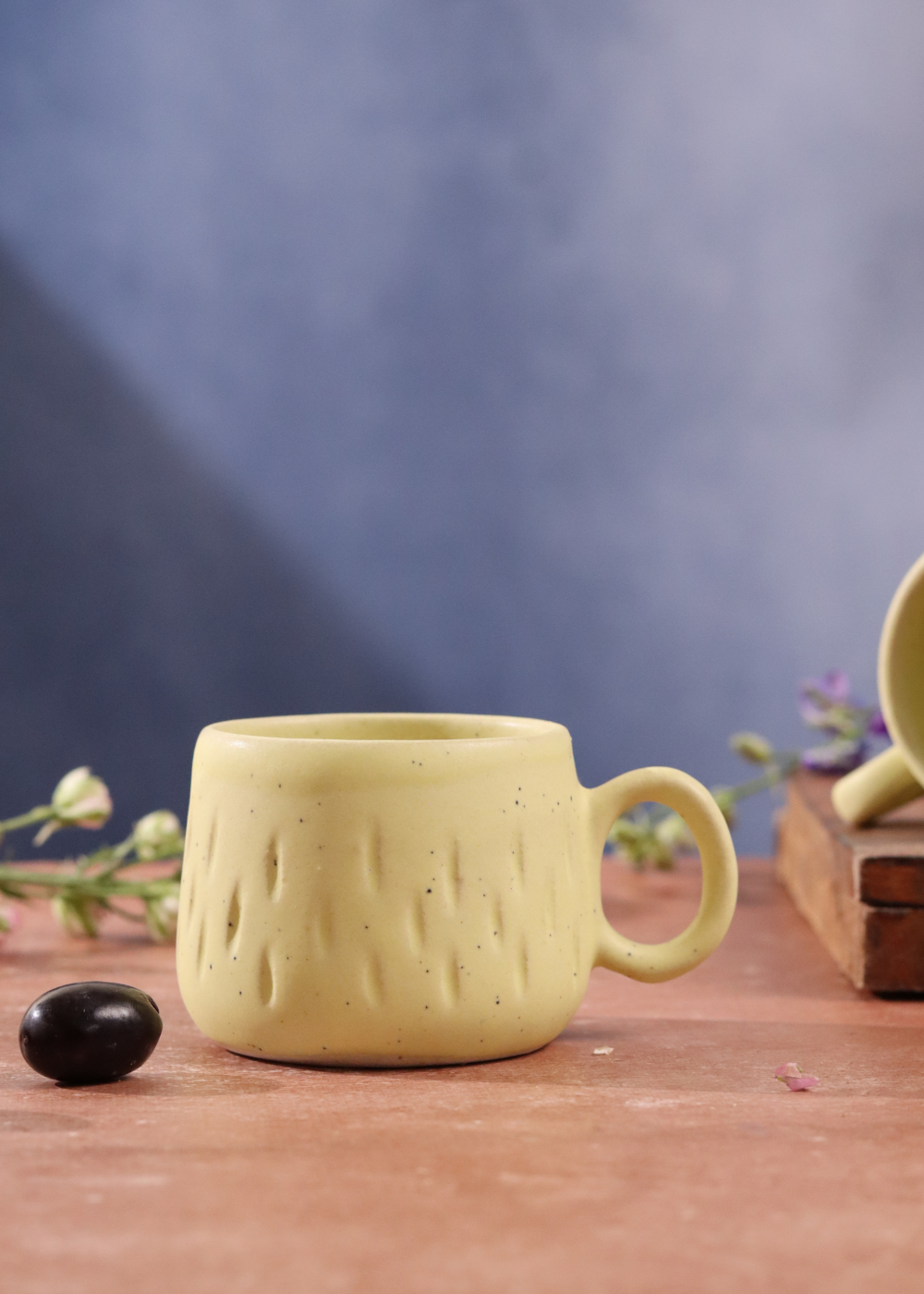 Closeup shot of mellow yellow coffee mug