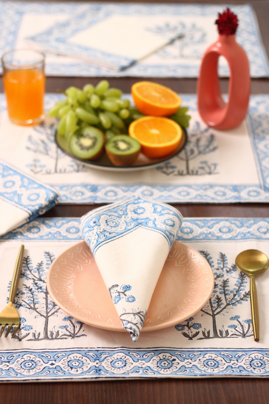 Blue tree block print table mat & napkin with fruits
