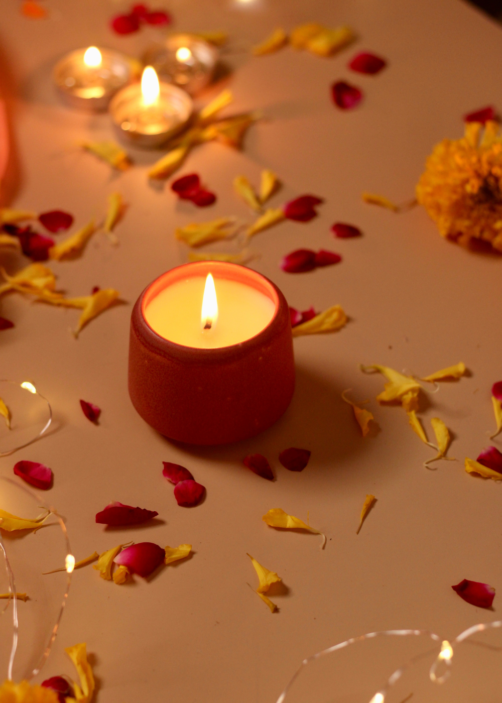 Deep Red Candle - Sandal Wood