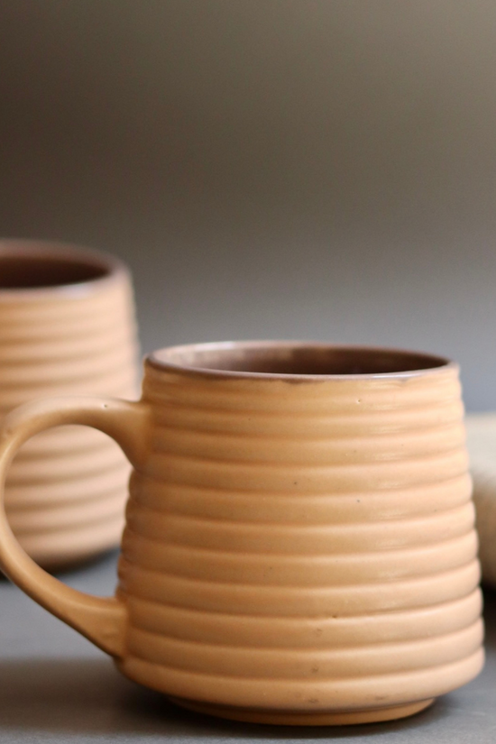 Ceramic coffee mugs 