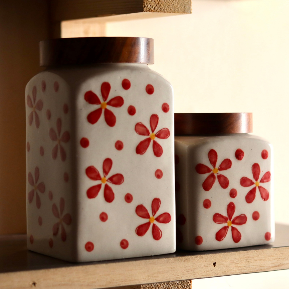 Two red flower jars 