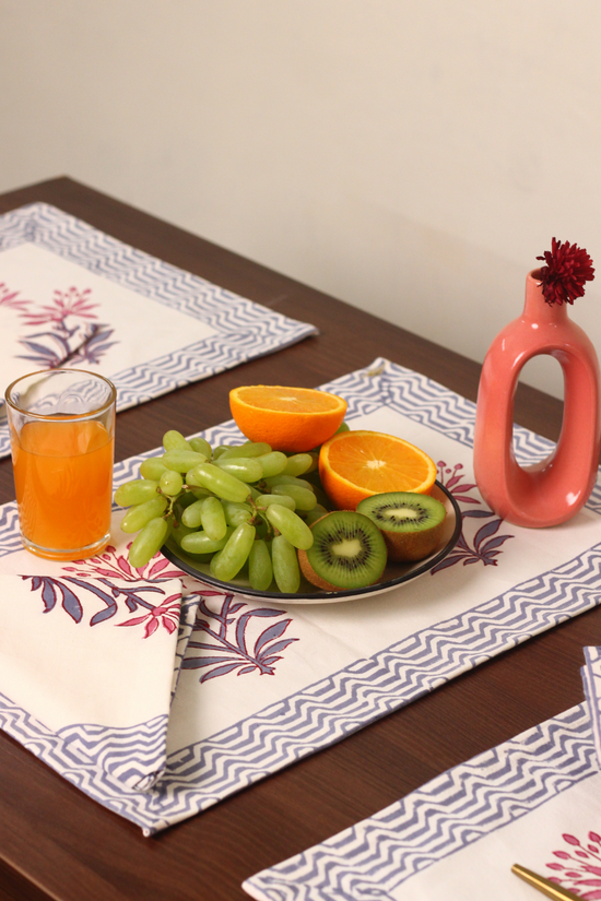 Block printed table mat & napkin 
