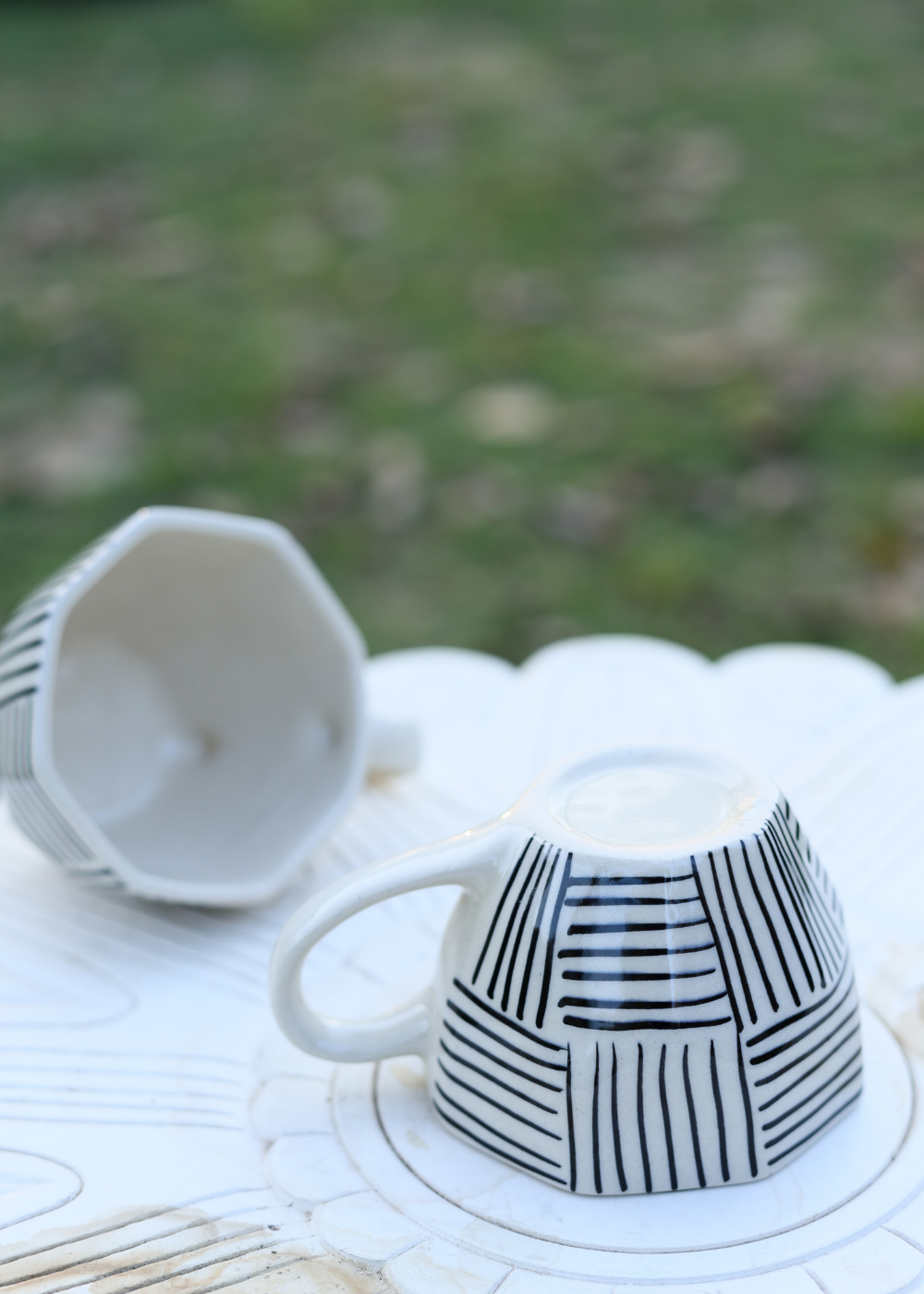 Black All Lines Mug