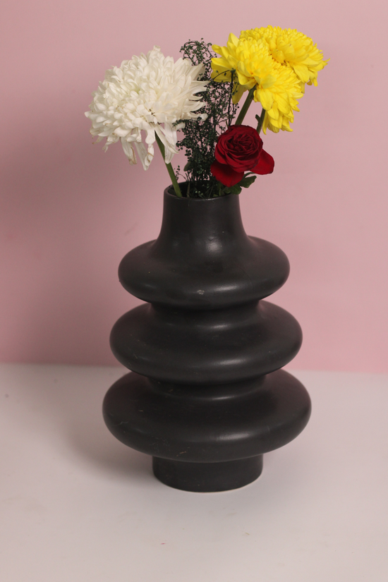 Black moulded vase large with flowers