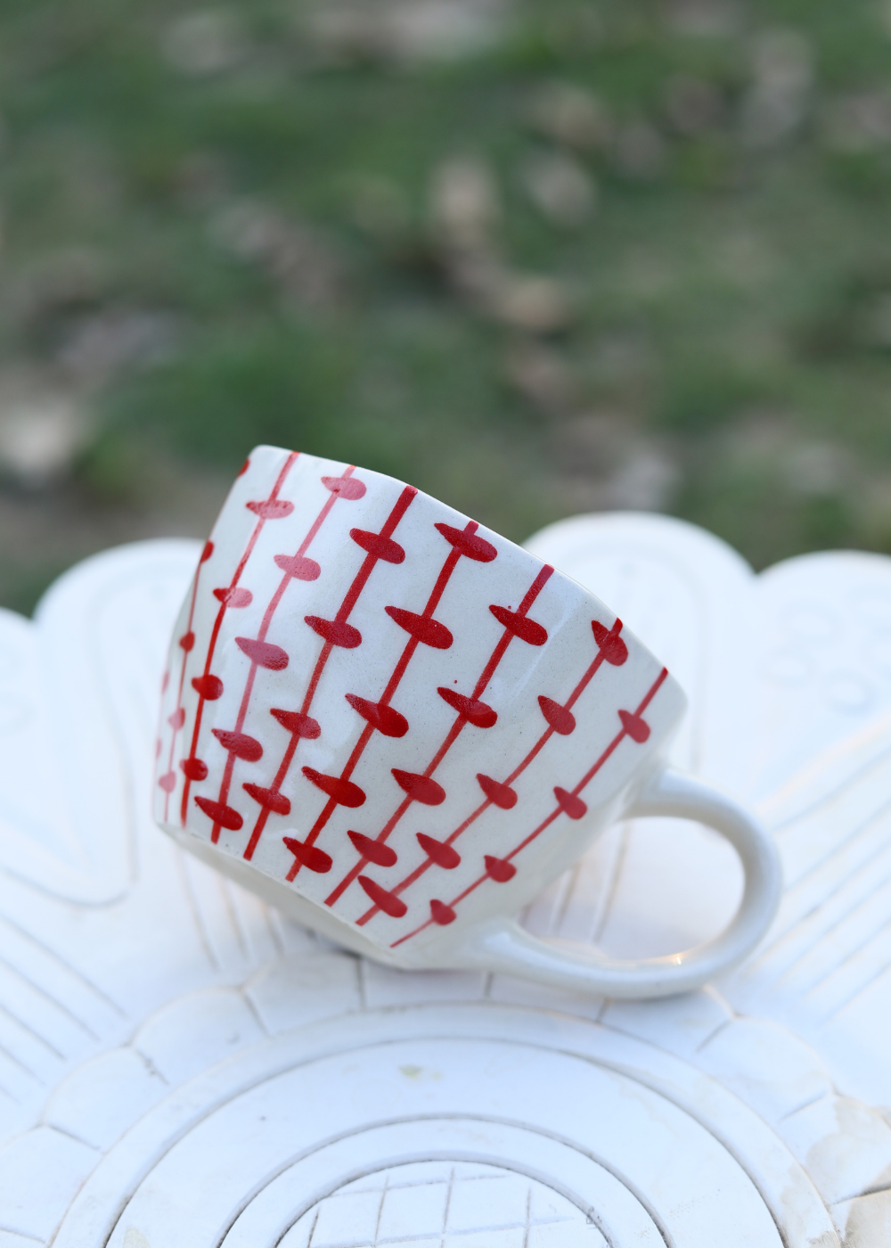 Ceramic red crosses coffee mug 