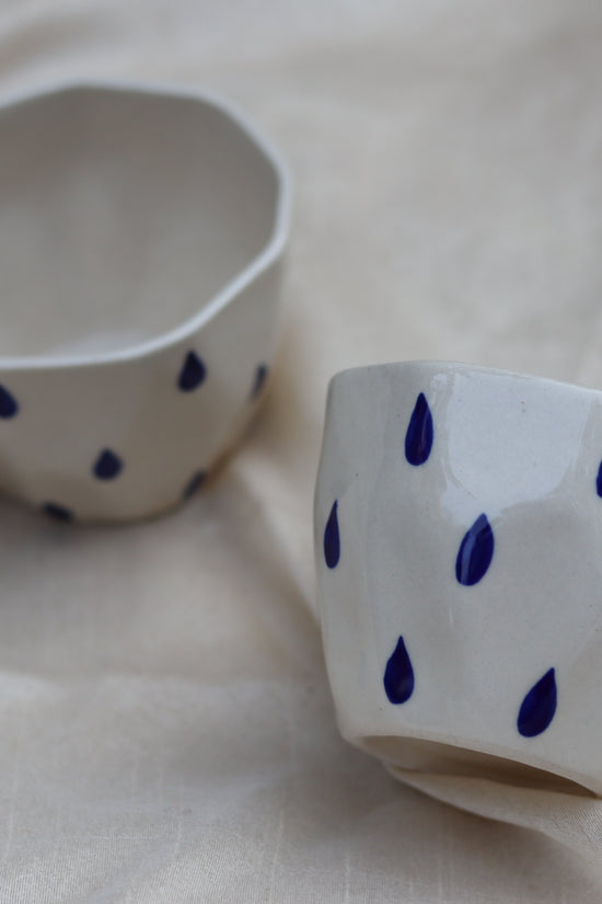 Handmade ceramic rain drop coffee mugs 