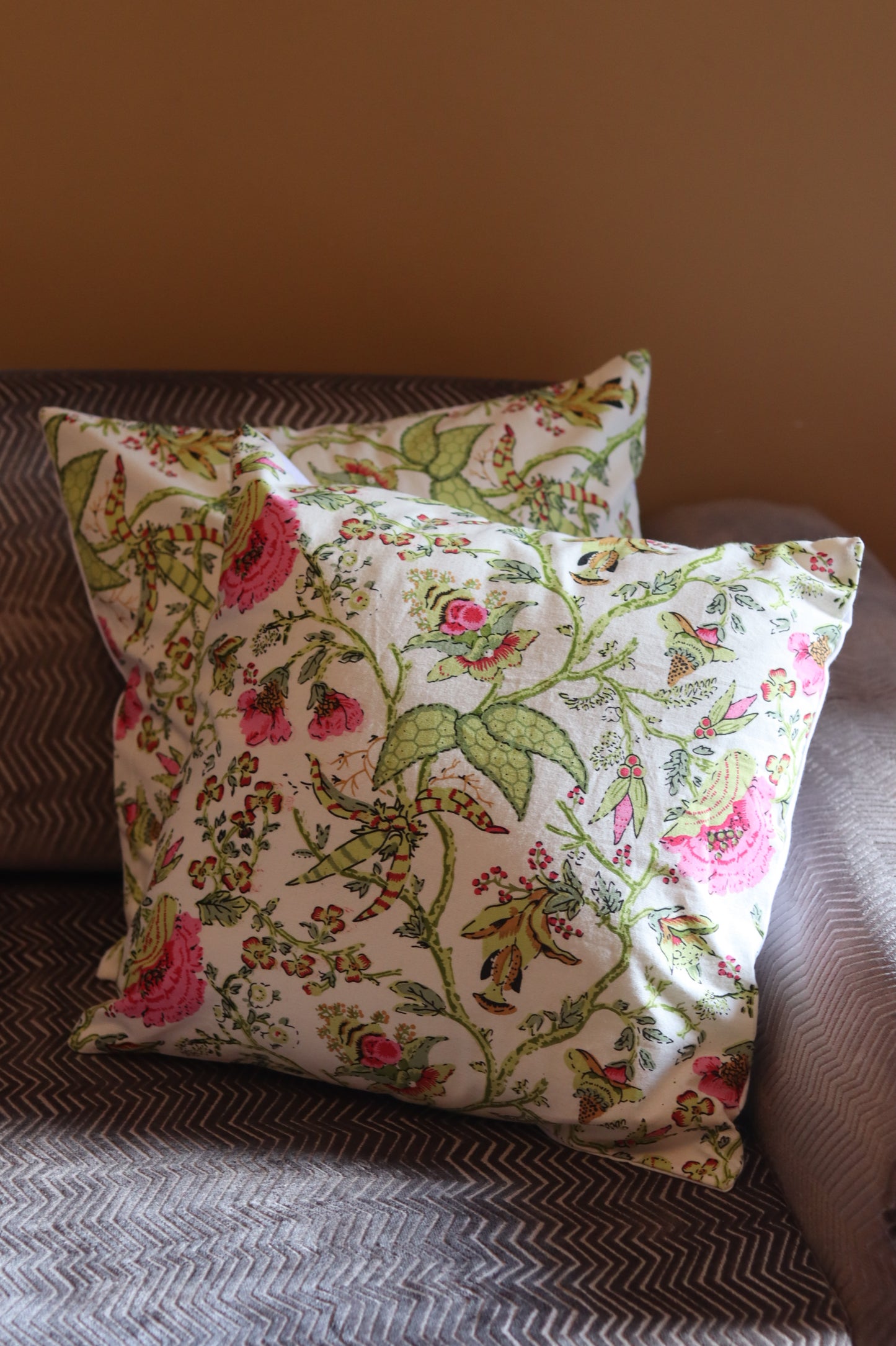 Green Patterned Cushion Cover