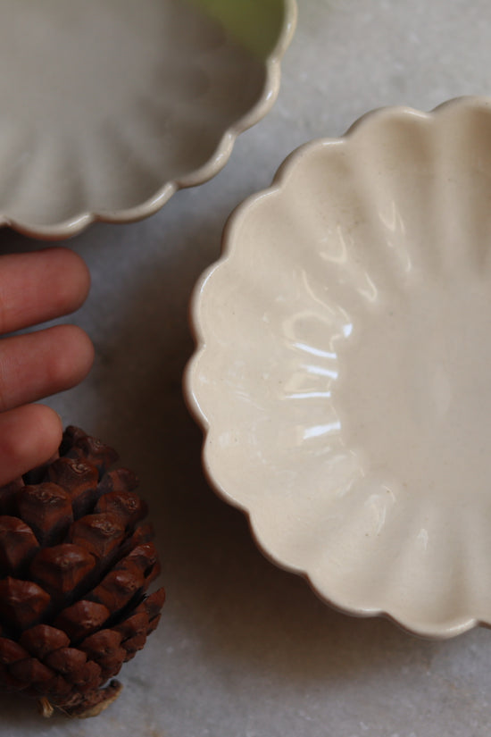 Handmade ceramic white flower ice cream bowls 