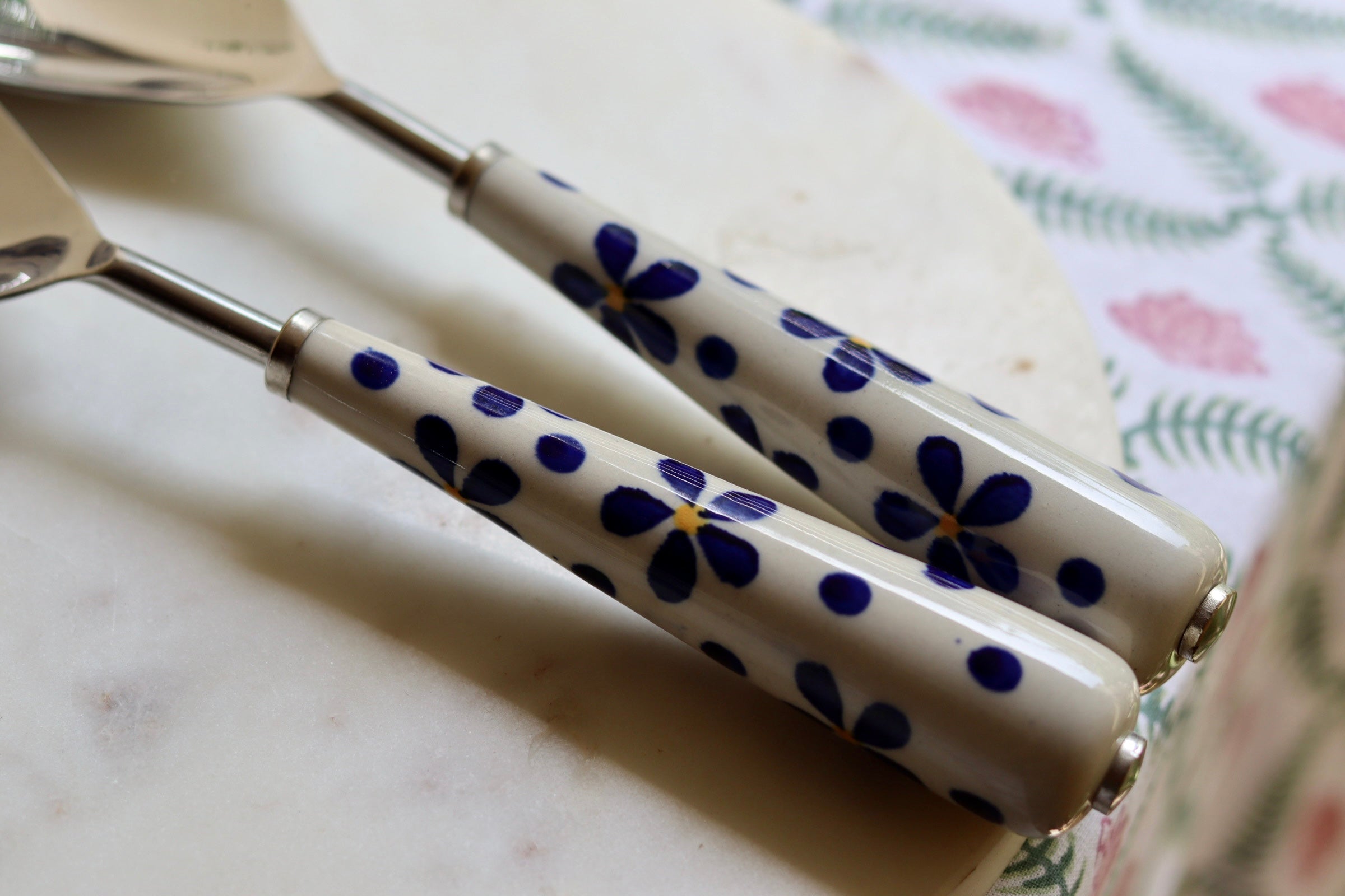 Floral print on spoon 