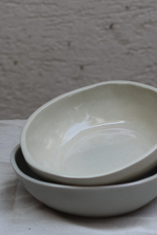 Ceramic curry bowls