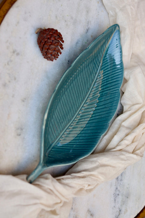 Leaf platter ceramic