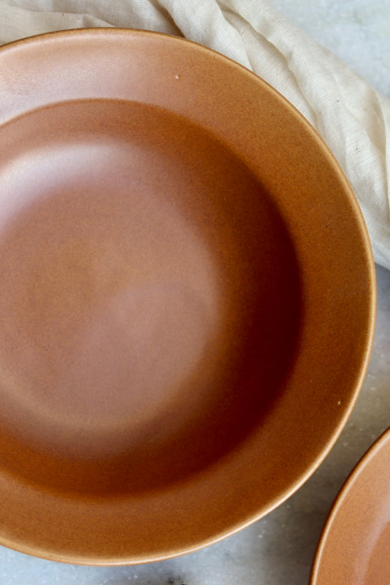 Ceramic pasta plates